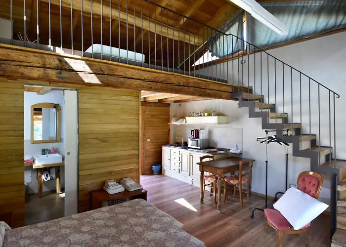 Bed & Breakfast Antico Borgo 4*